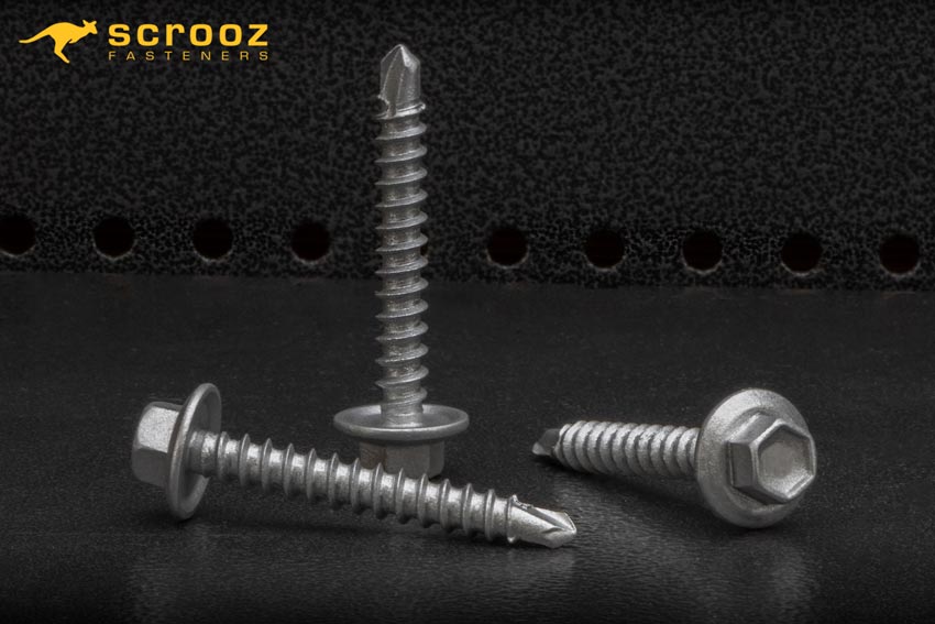 BattenFix galvanised batten screws main category image closeup splash shot