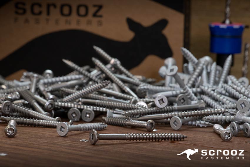 decking screws in various finishes types and sizes