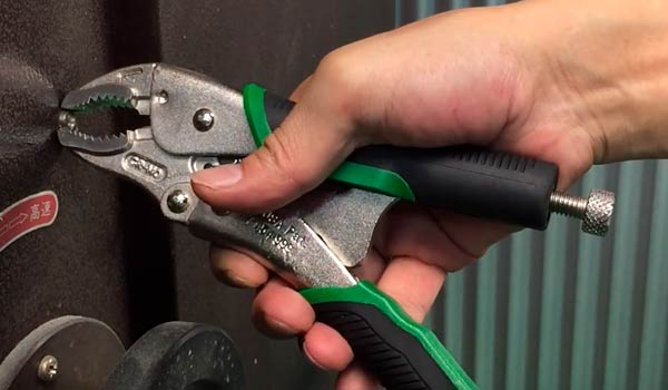 How To Remove One Way Screws - Vice Grips and Screw Removal Pliers