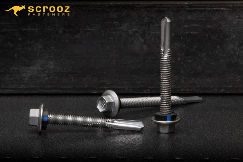 group shot of scrooz series 500 roofing screws
